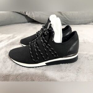 Urban Sport by J/Slides NYC Black Mara Sneakers Women's NWOB 11